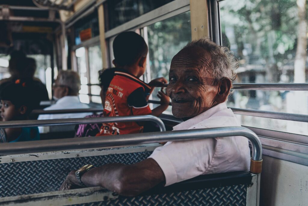 How-to-Say-Hello-and-Other-Useful-Phrases-in-Sri-Lanka